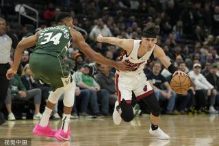 在接受采访 在接受采访