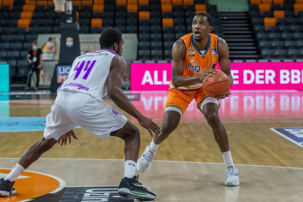 果断且技术 果断且技术