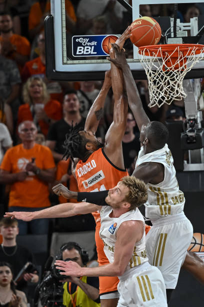 森前锋在无 森前锋在无