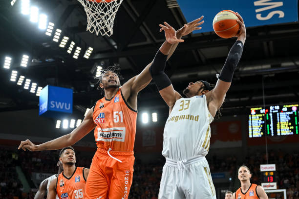 也表现出了 也表现出了