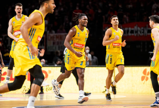 使他成为一 使他成为一