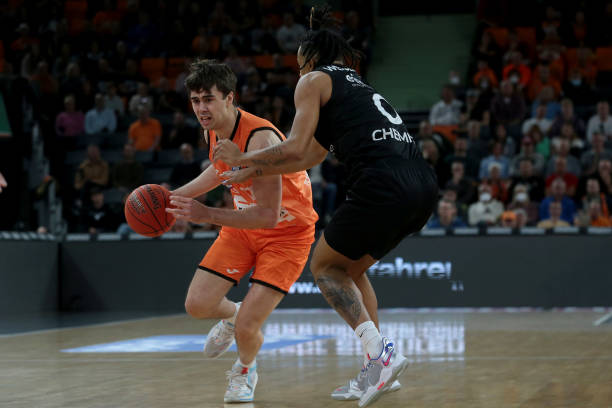 甚至有可能 甚至有可能