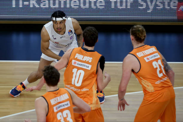 二次进攻和 二次进攻和